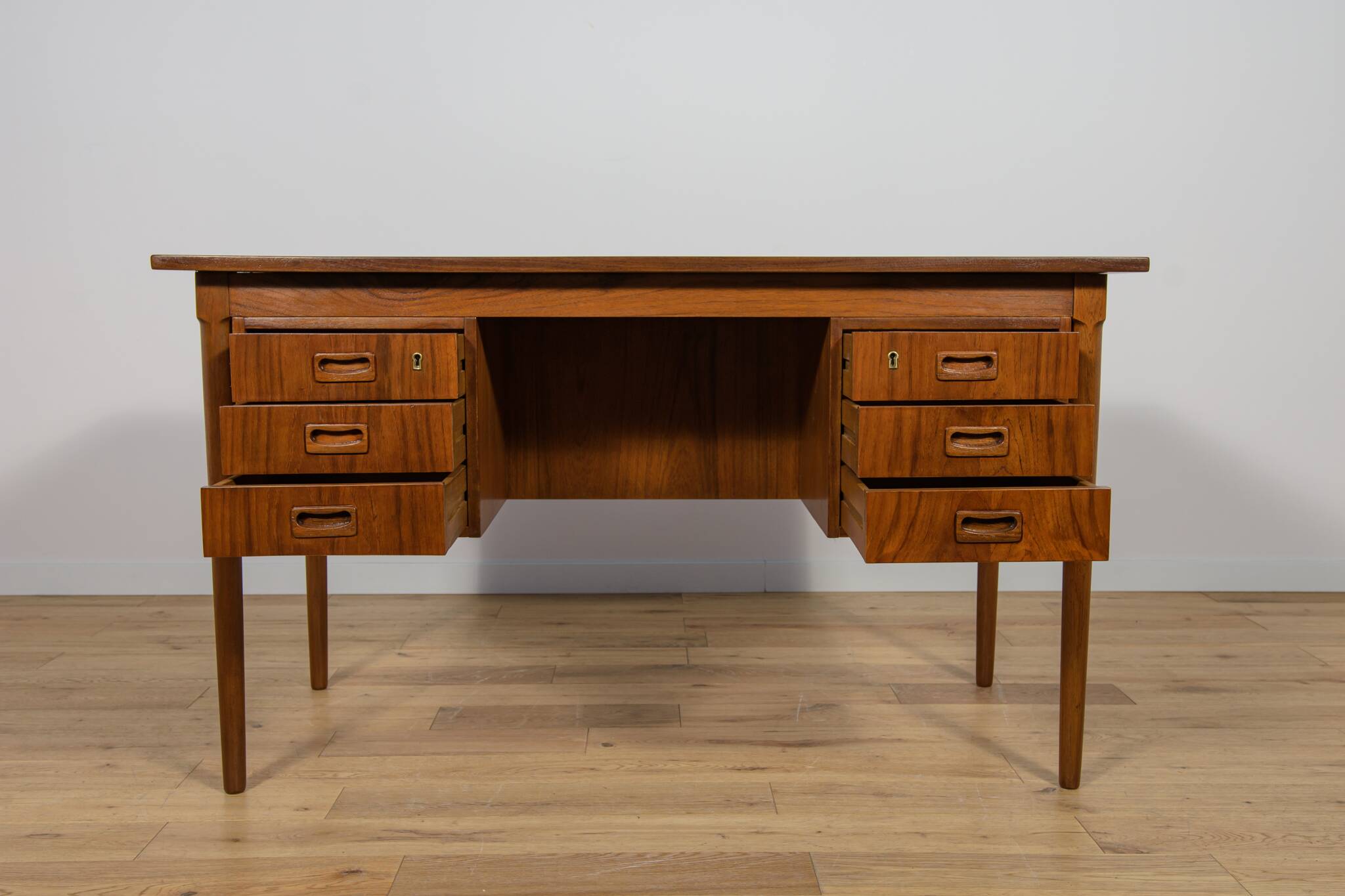 Mid-Century Freestanding Teak Desk, Denmark, 1960s