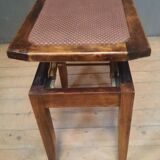 Adjustable height piano stool