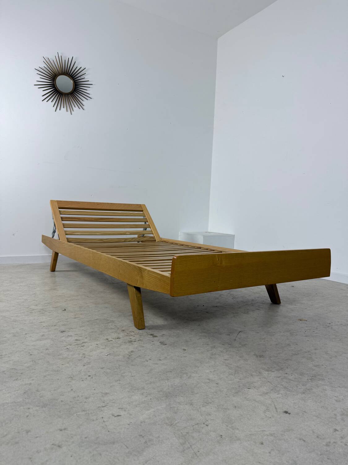 Ancienne banquette Daybed / lit réglable en bois design Holma vintage années 60