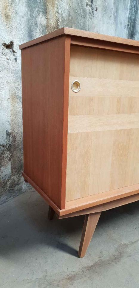 Vintage line with sliding doors