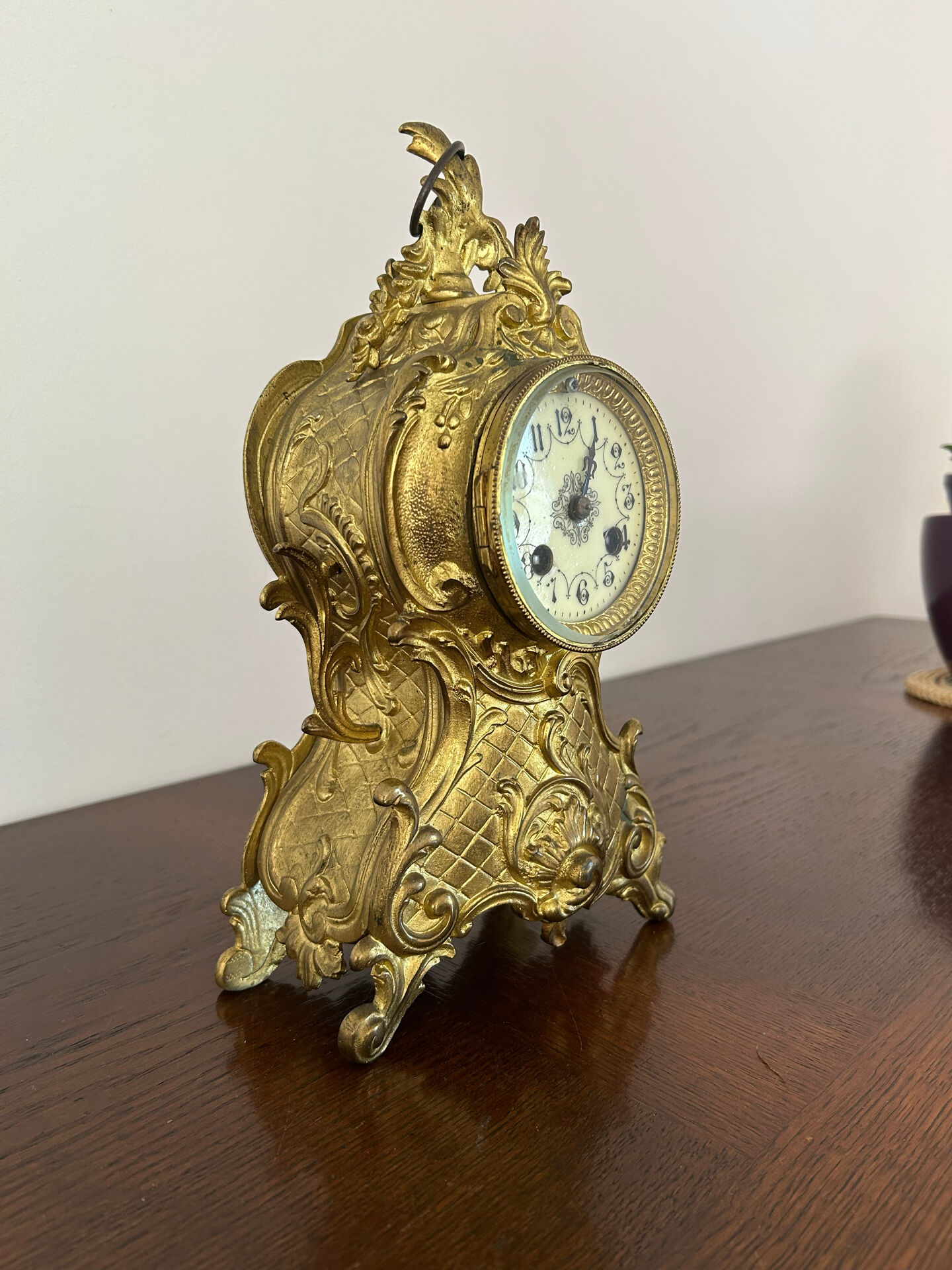 Horloge de manteau et chandeliers de style Louis XV / Rococo du XIXᵉs