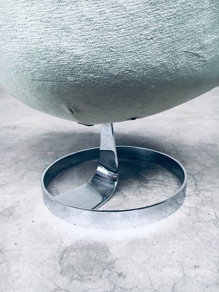 Set of Space Age Sphere Pod Lounge Chairs, France, 1960s