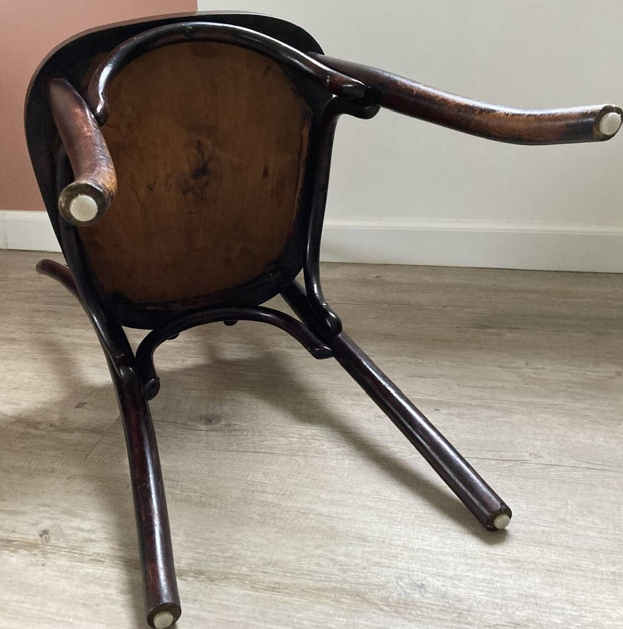 Set of 4 Fischel bistro chairs