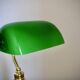 Lampe de notaire opaline verte vintage