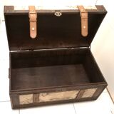 Vintage wooden trunk decorating old card