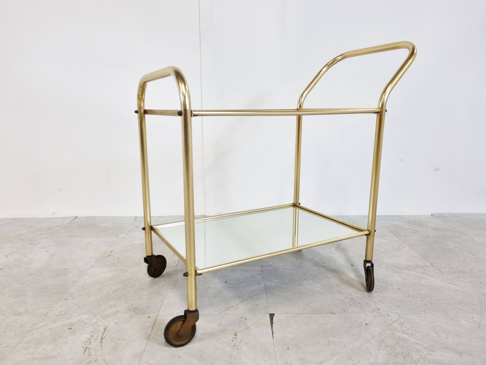 Chariot à boissons en laiton, années 1960