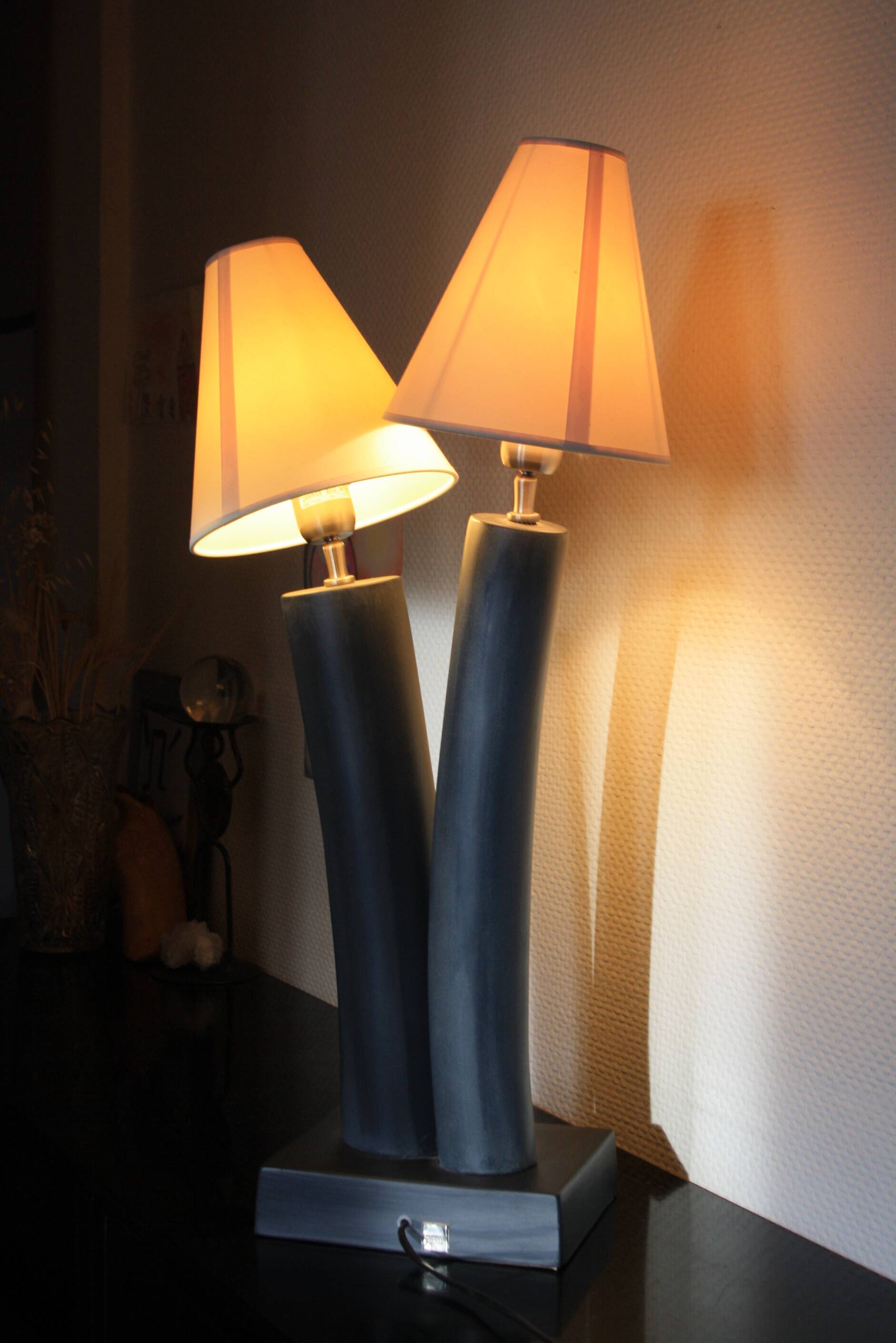 Large 2-light ceramic Drimmer lamp