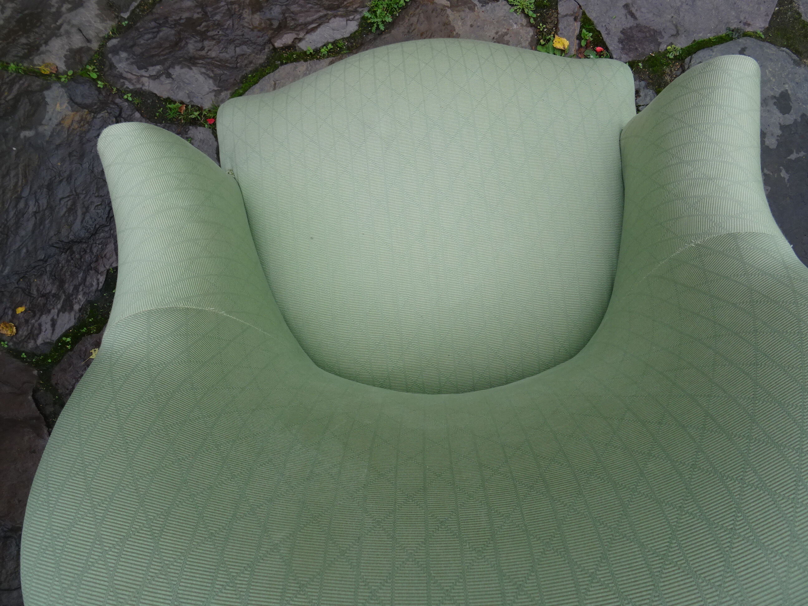 Toad armchair