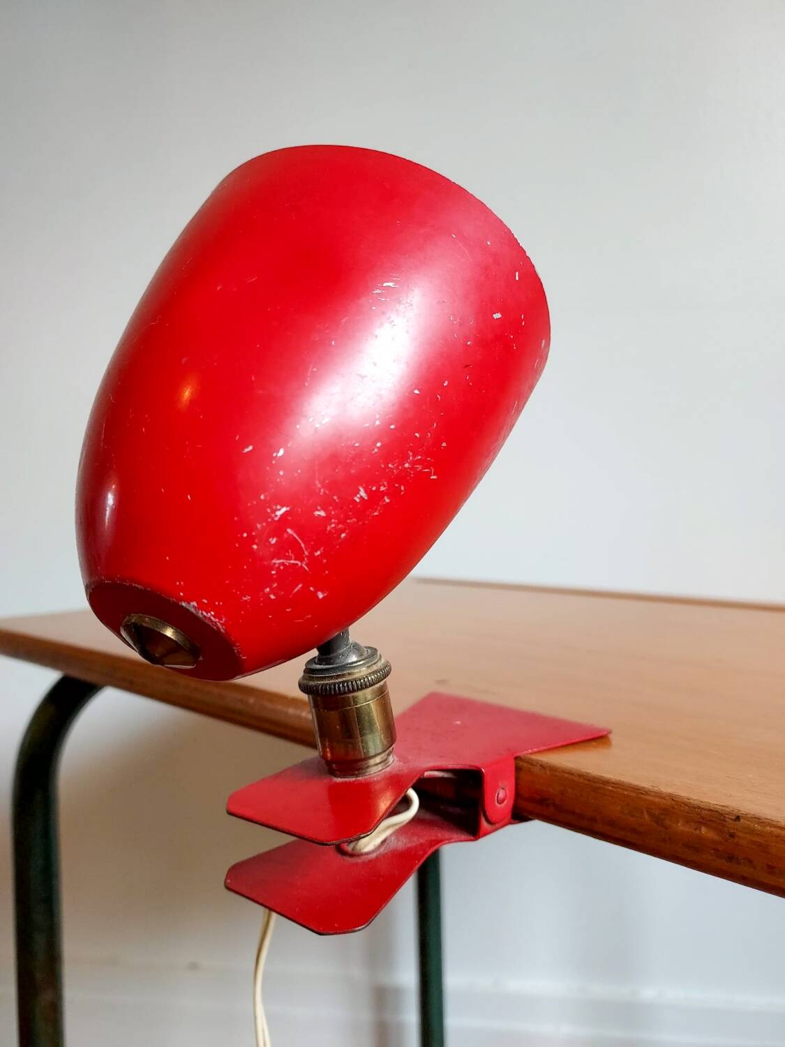Lampe à pince vintage rouge – années 50