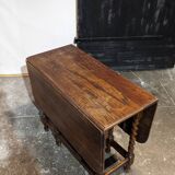 Gate leg table in oak
