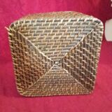 Wicker bottle holder