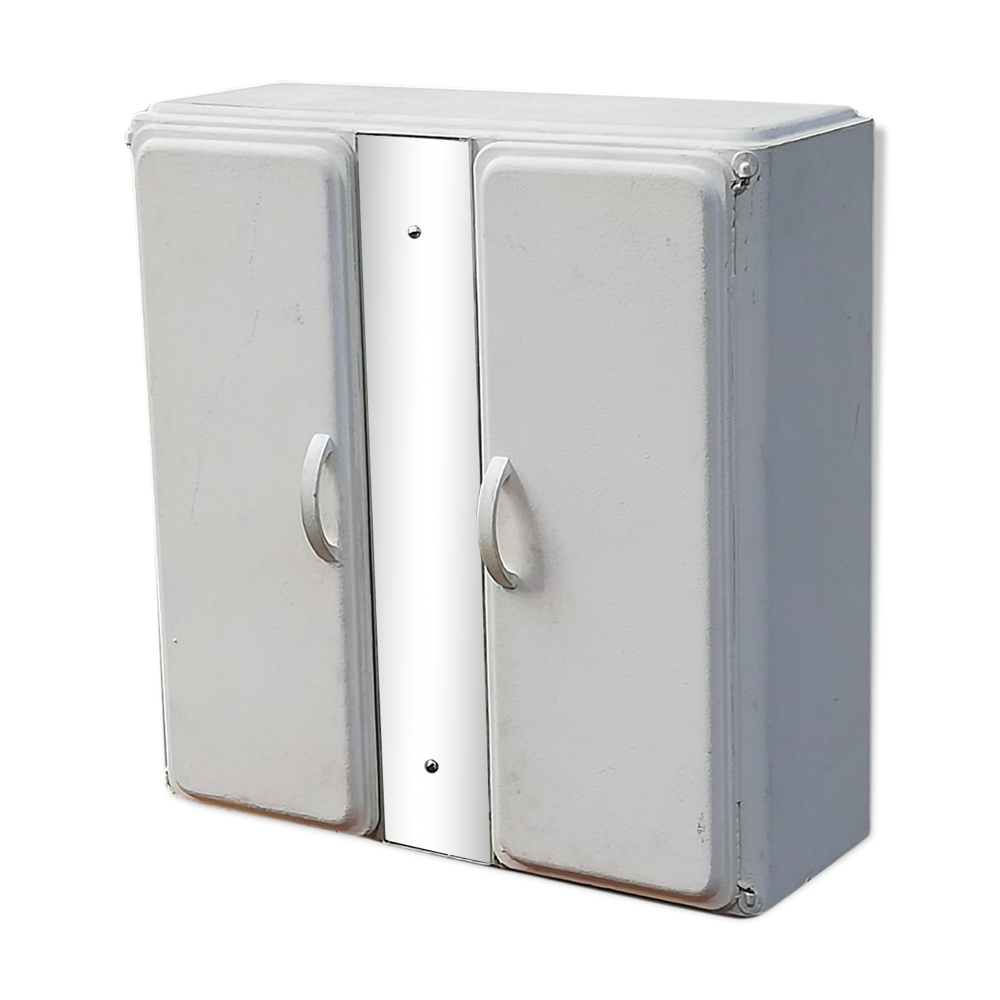 Vintage bathroom wardrobe