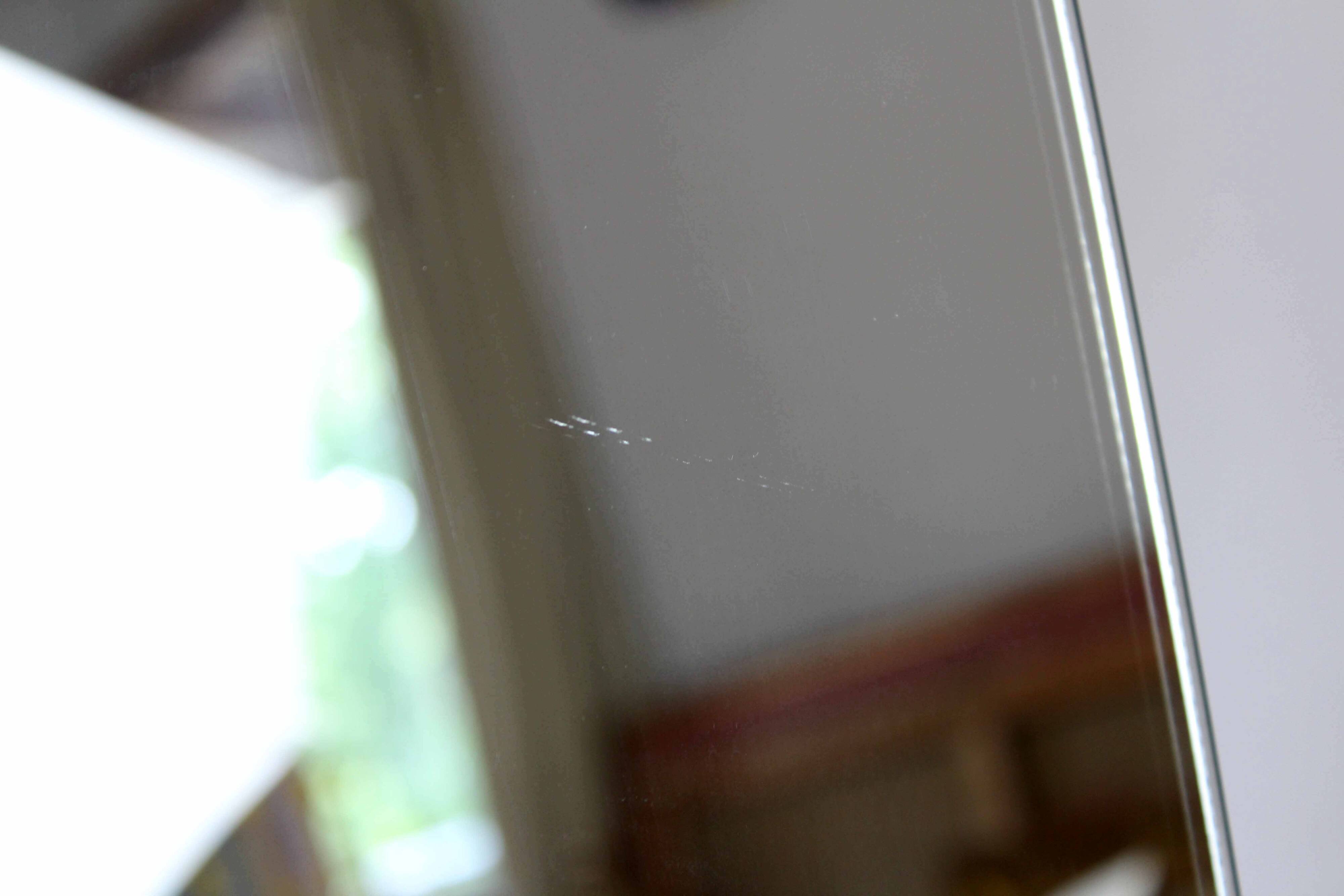 Lipstick mirror black