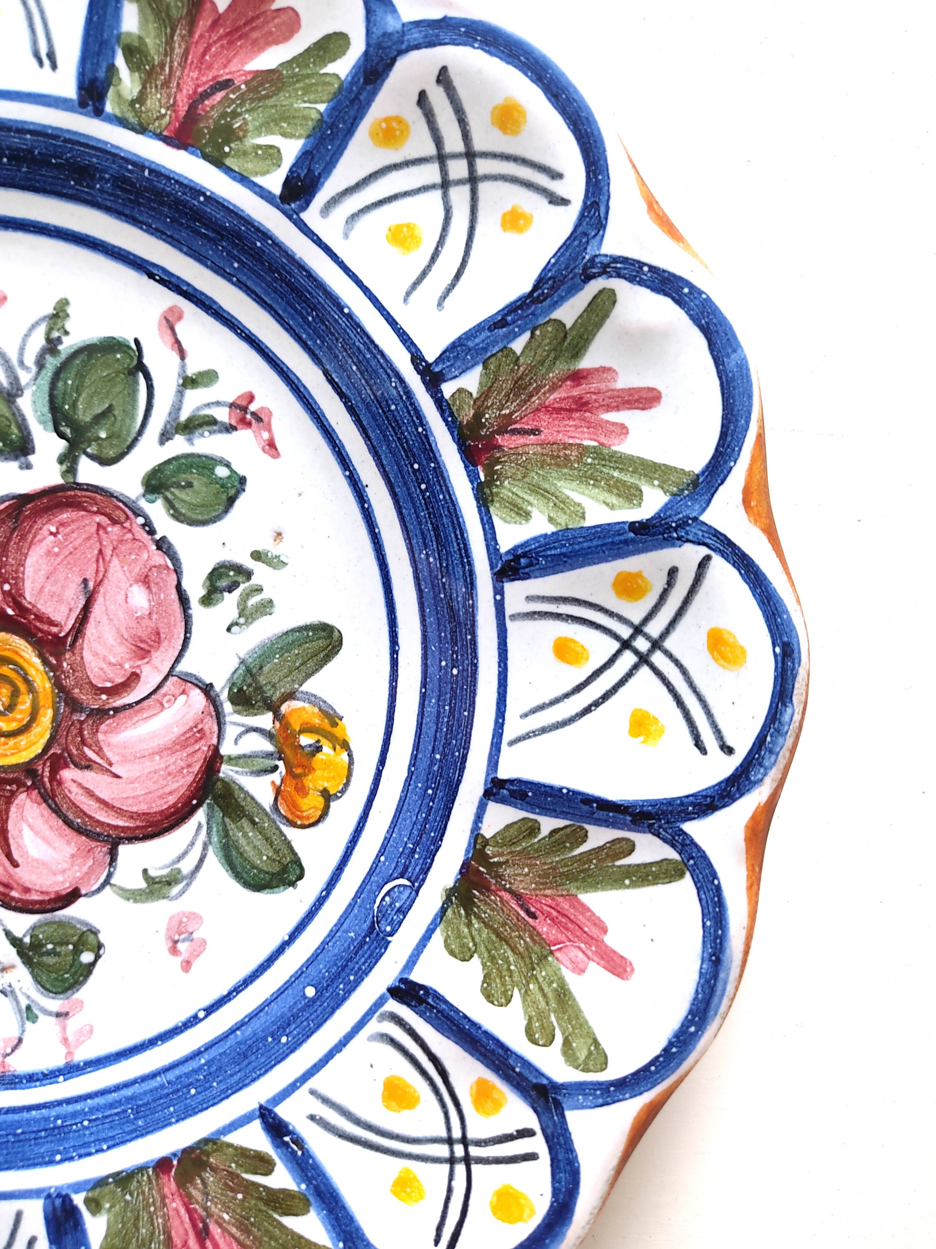 Decorative plate to hang, Italian earthenware