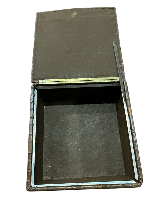 Pouf coffre patchwork en cuire de sede