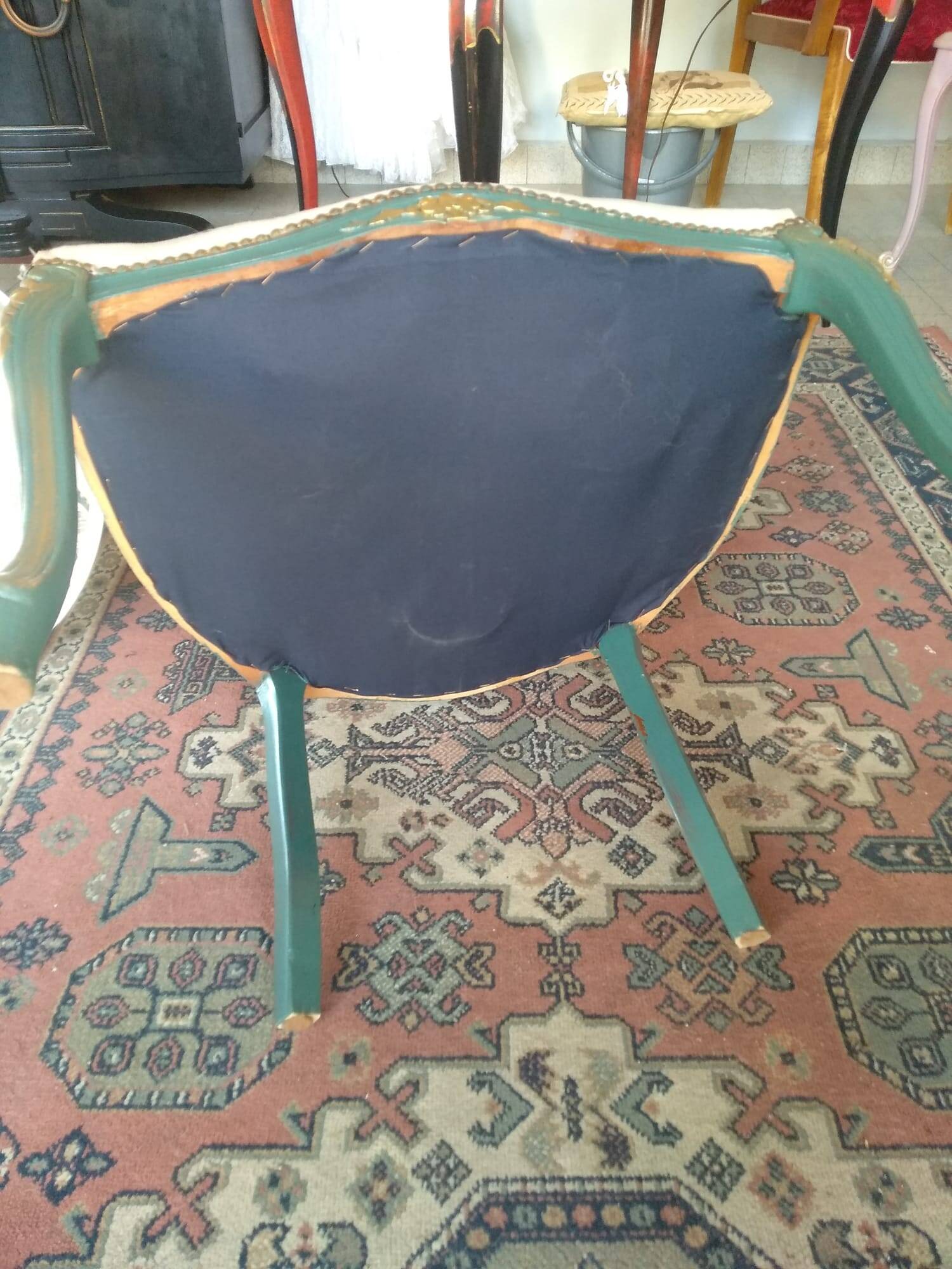 Lot de 2 fauteuils cabriolets de Style Louis XV, rénovés.