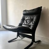 Siesta Scandinavian armchair in black leather by Ingmar Relling, designed in 1970
