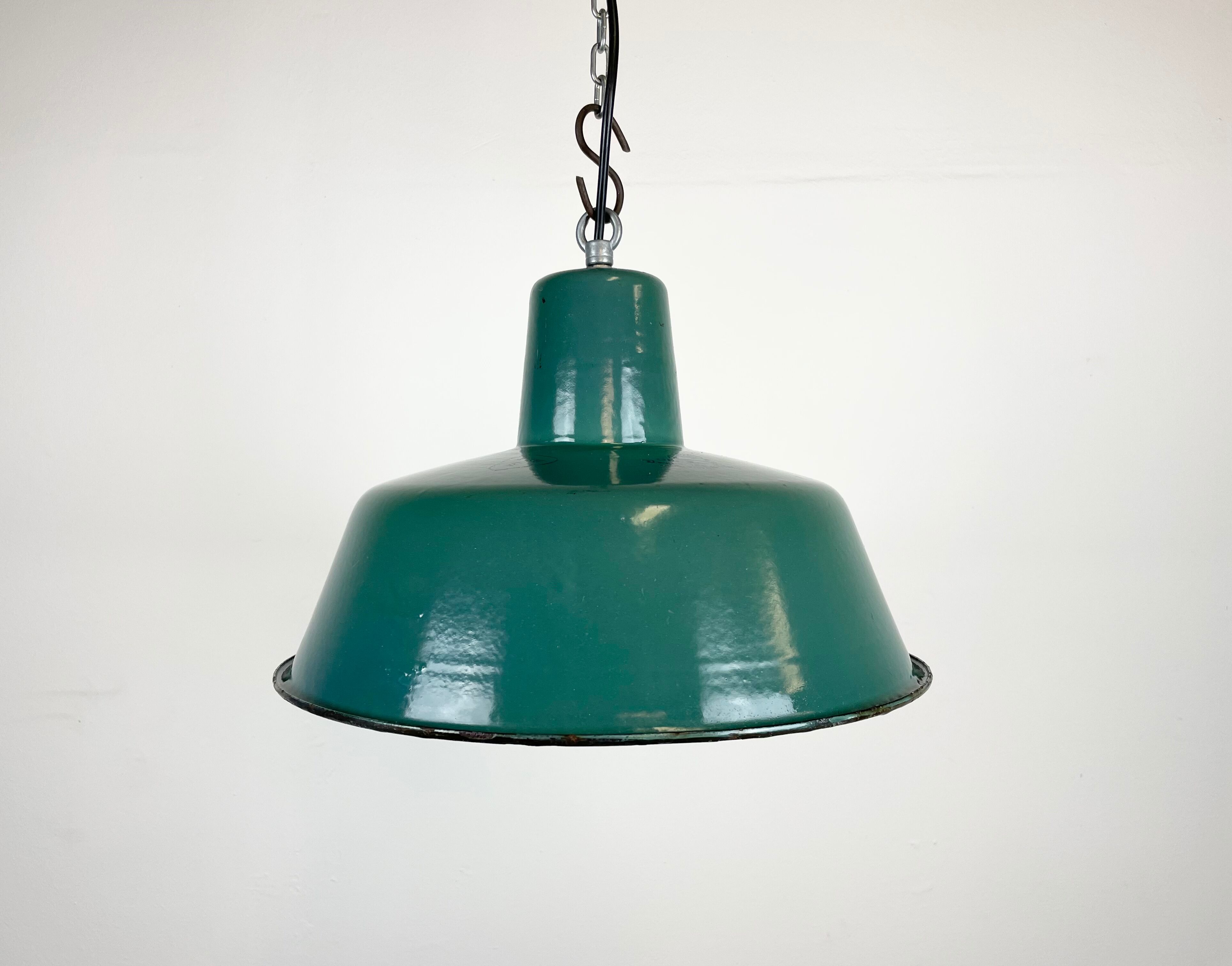 Industrial Green Enamel Pendant Lamp, 1960s