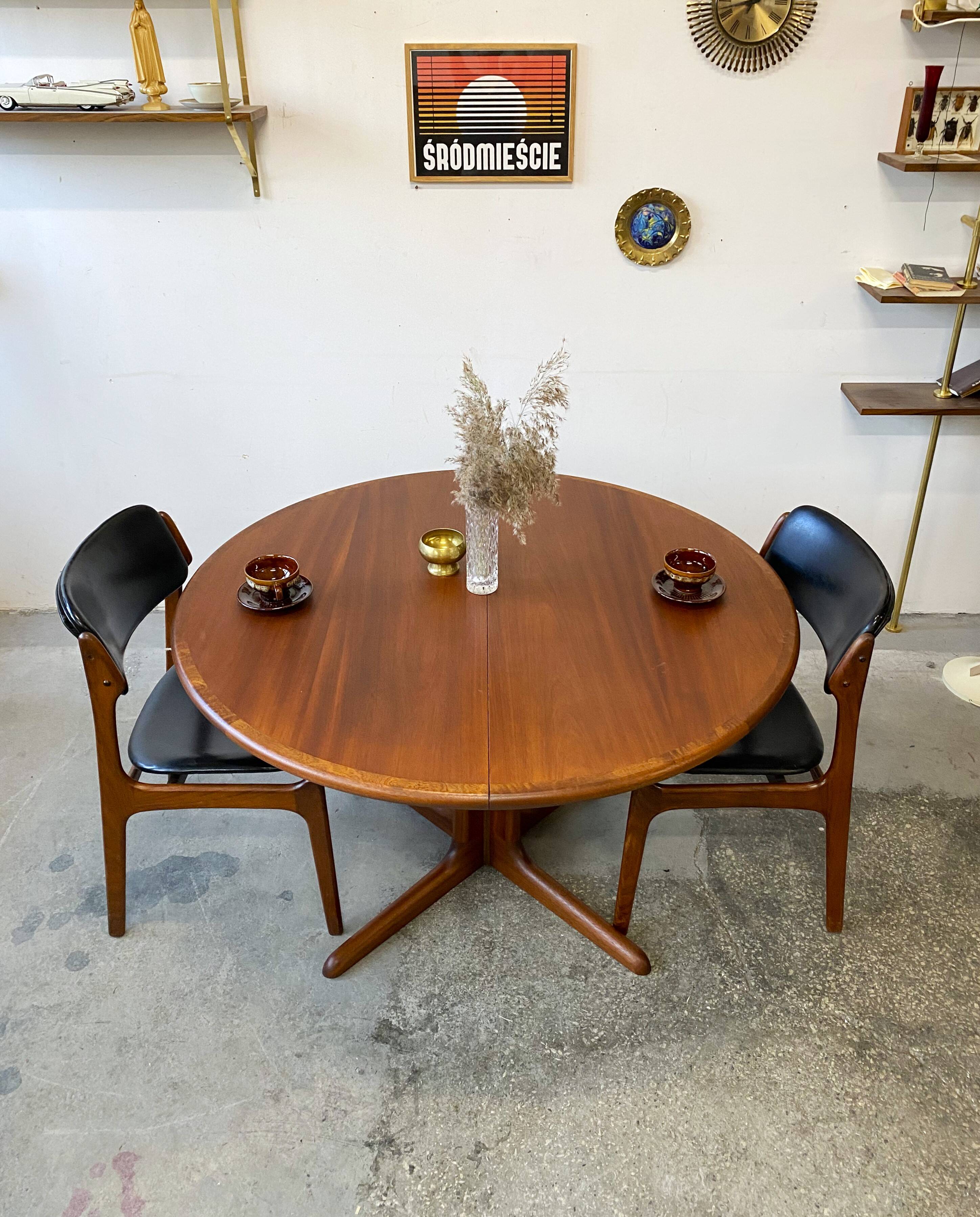 Round Extendable Table, Denmark 1960s/1970s, Mid-C, Vintage