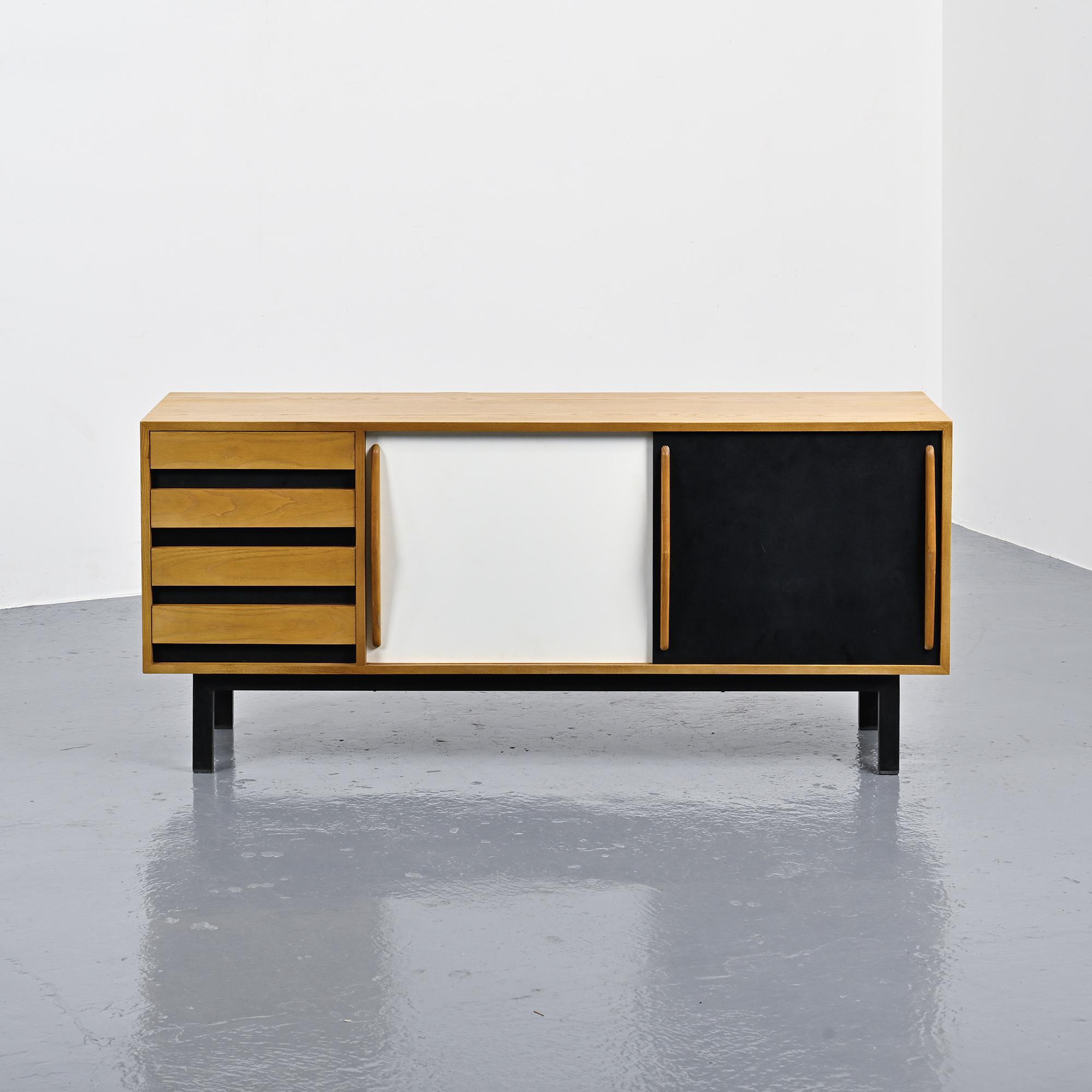 Enfilade Cansado par Charlotte Perriand, circa 1960