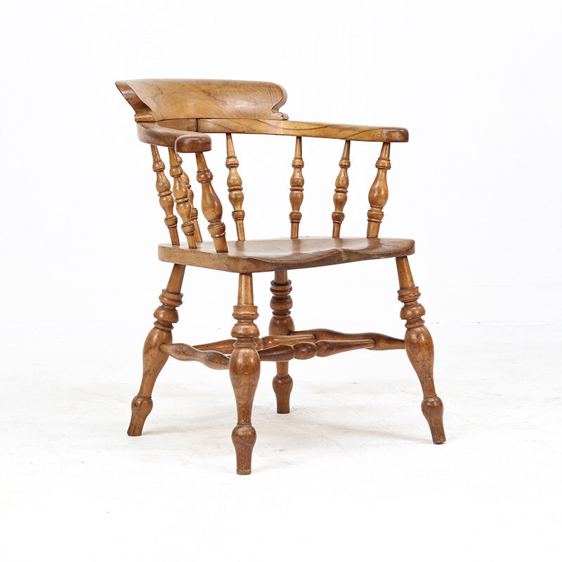 Rustic Antique English Countryhouse Captain Armchair