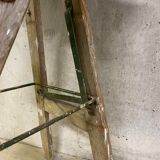 Painter's stepladder