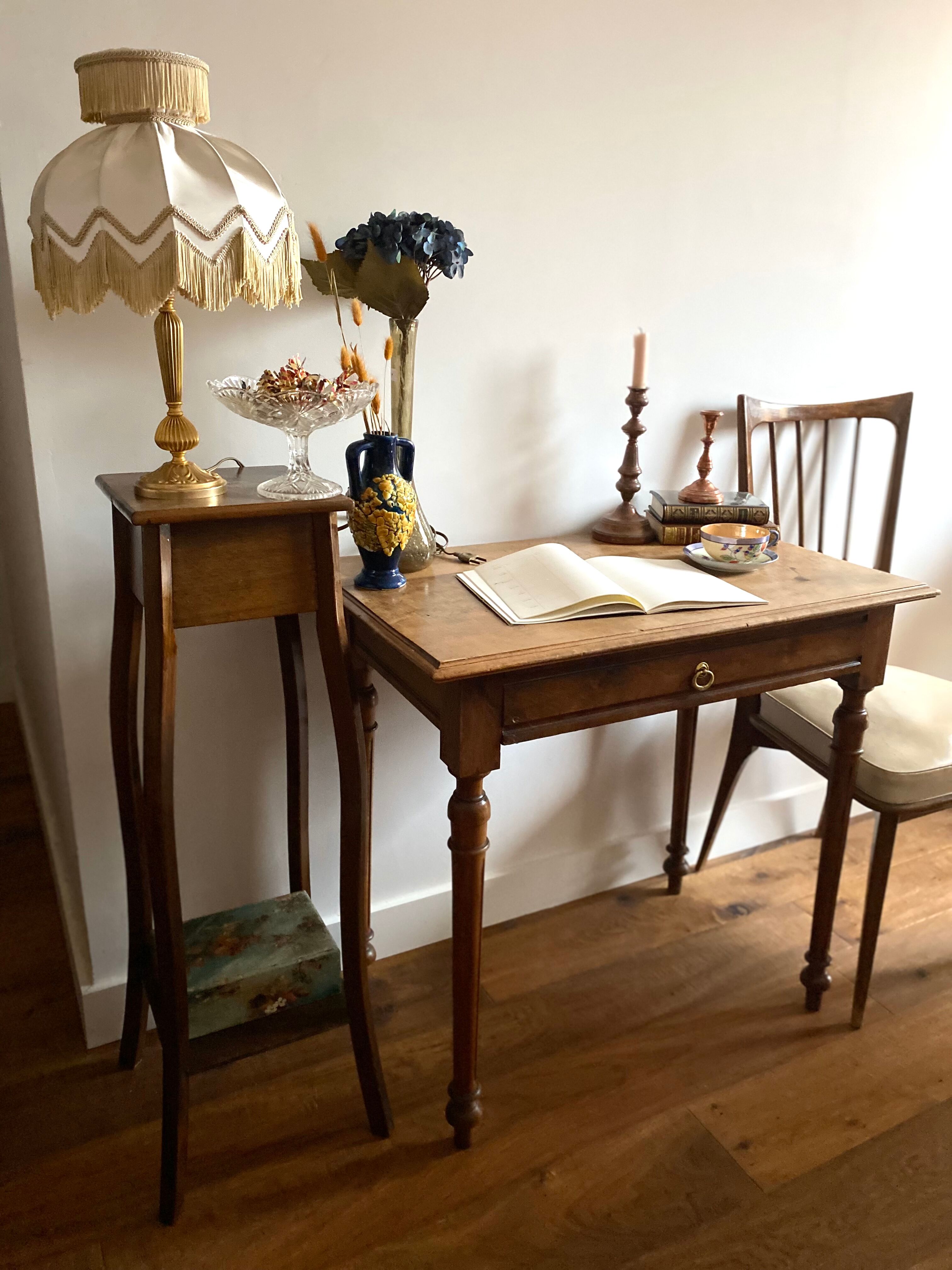 Wooden desk year 50 feet turned