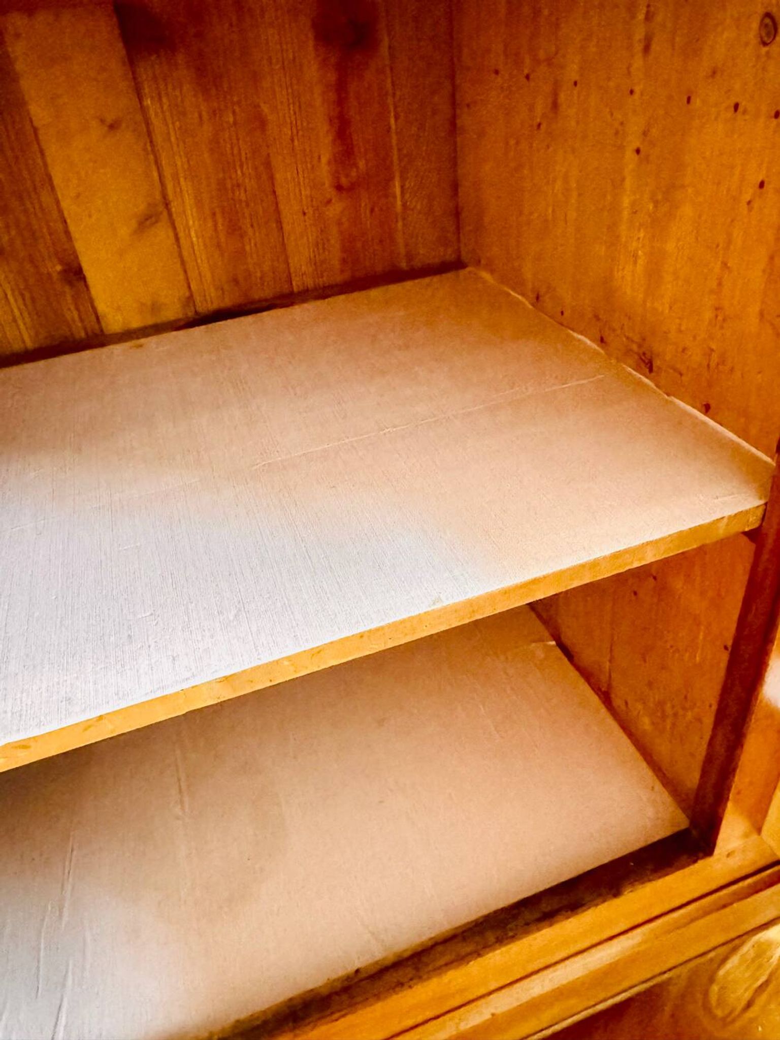 Buffet vaisselier en merisier blond