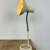 Beige industrial gooseneck table lamp, 1960s