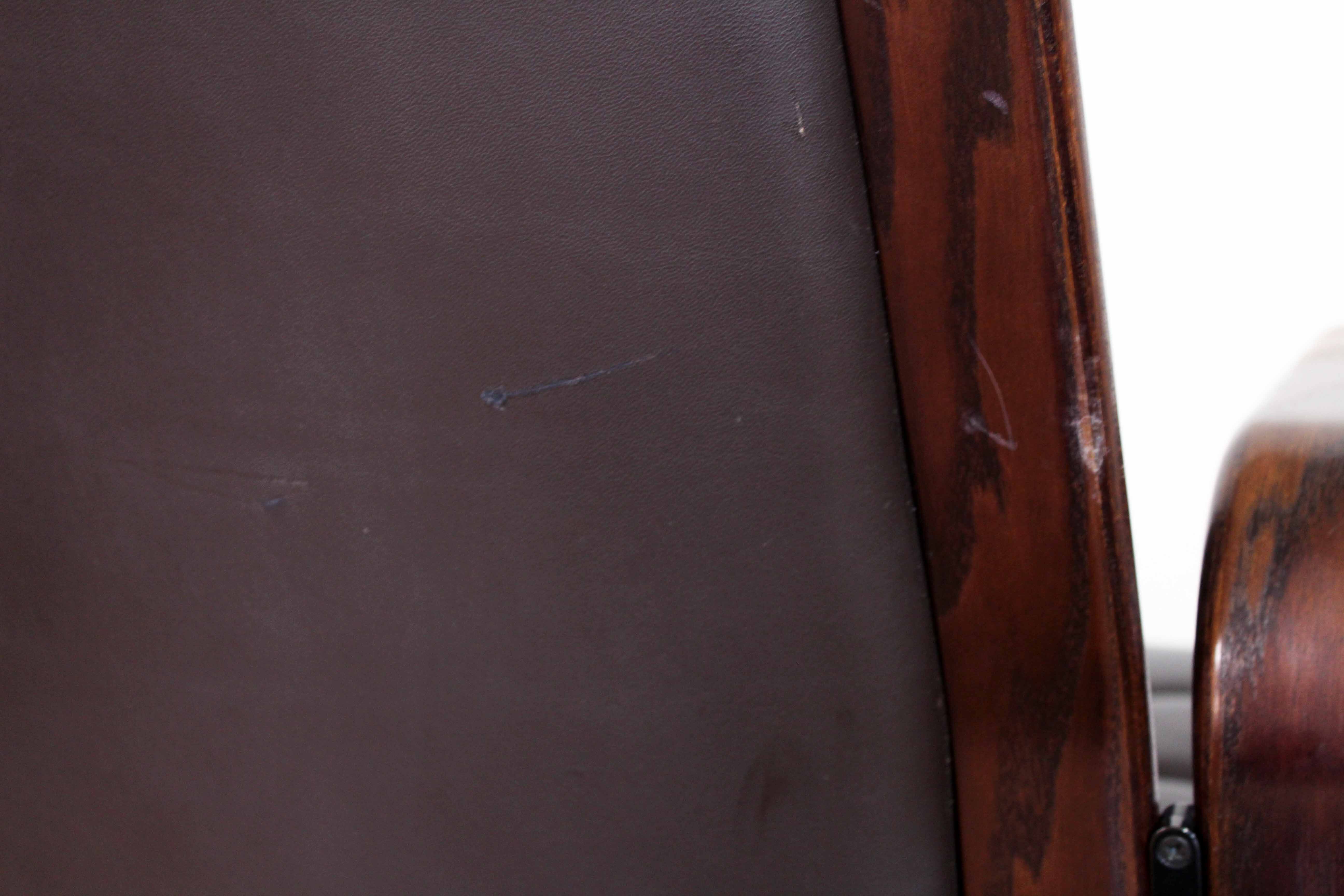 Stoll Giroflex conference chair in leather and 1960s wood