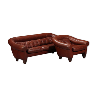 Canapé et un fauteuil en cuir caramel foncė