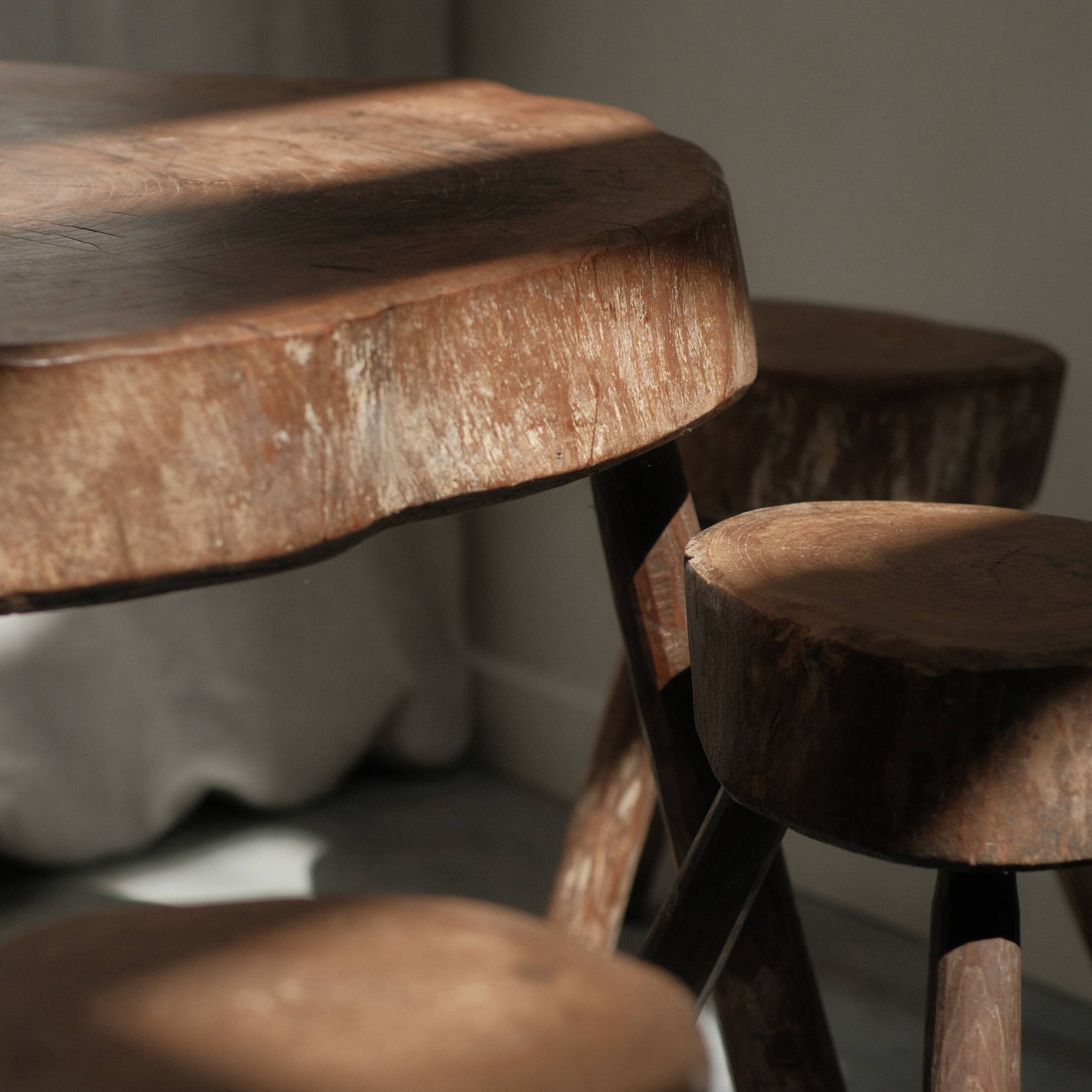 Brutalist coffee table with stools