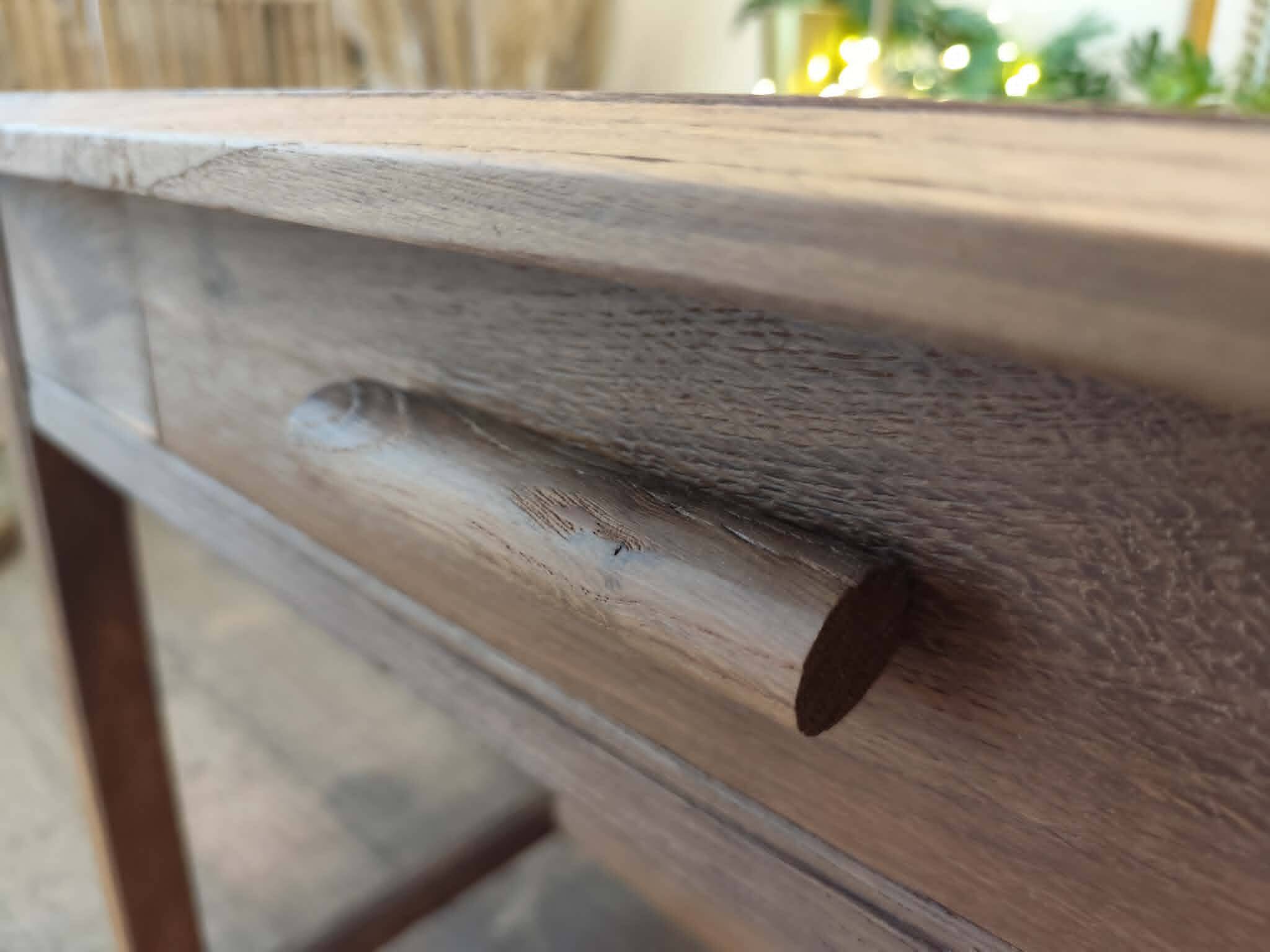 Square farmhouse table in solid oak.