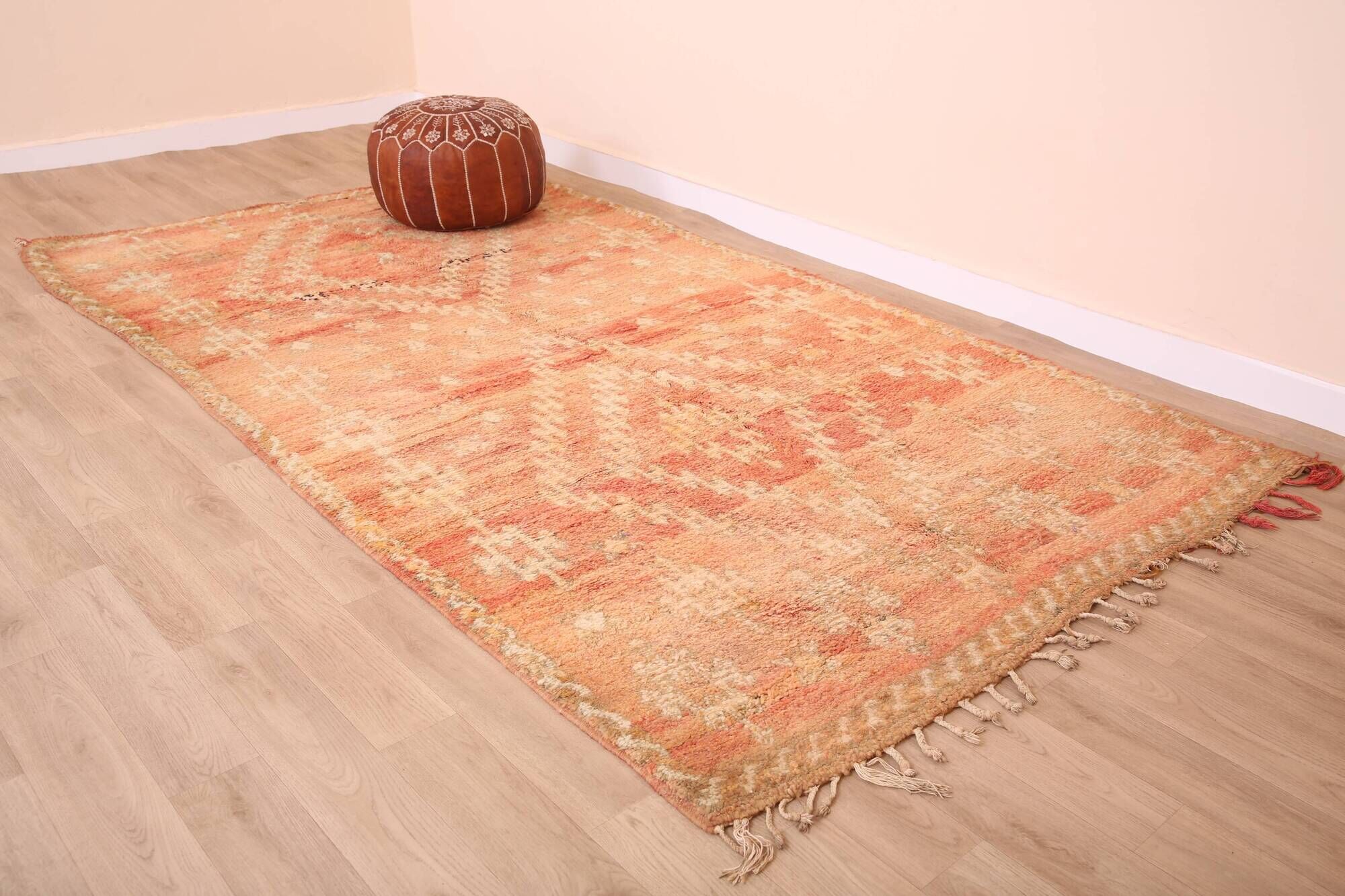 Peach Vintage Moroccan Rug 163 x 289 cm, Berber Wool Rug, Handmade Boho Rug
