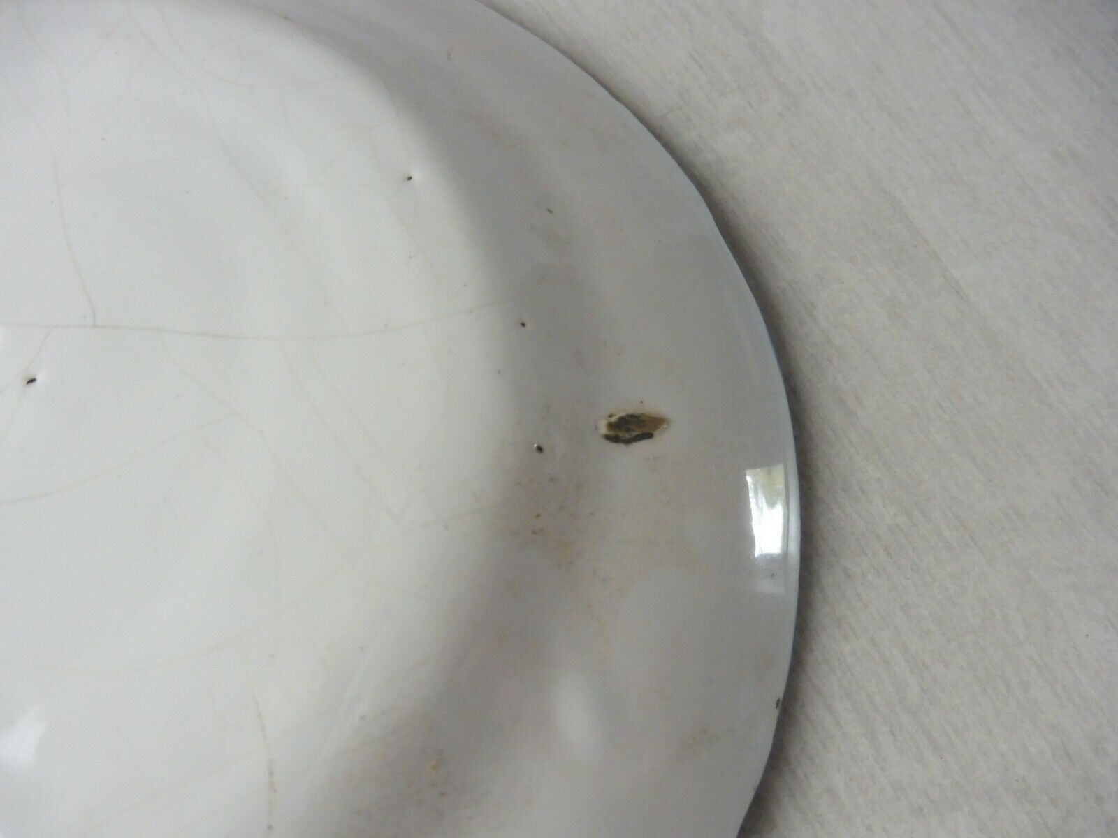 Old plate decoration flowers, ceramic from Auvillar, 18-19th