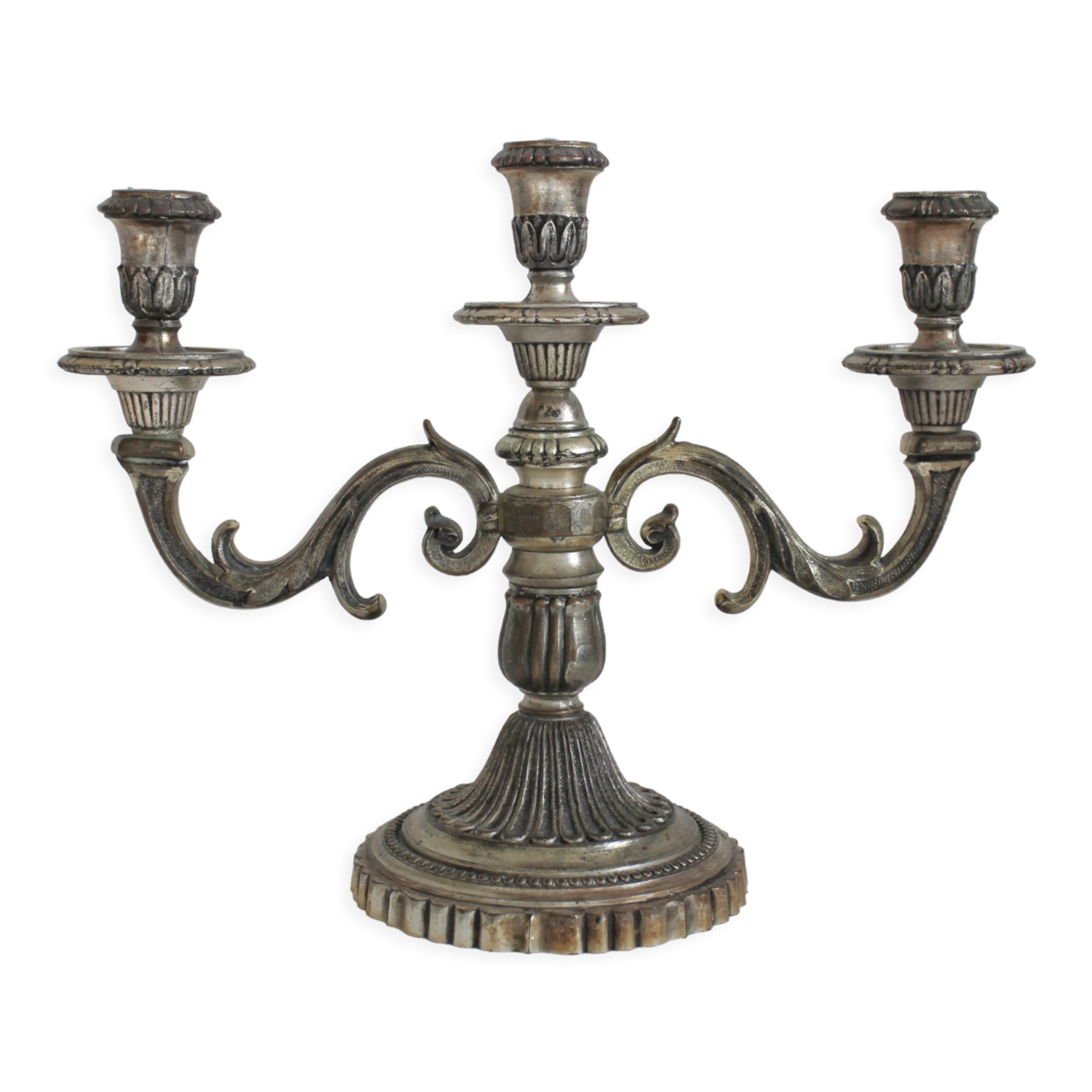 3-spoke candlestick in silver metal