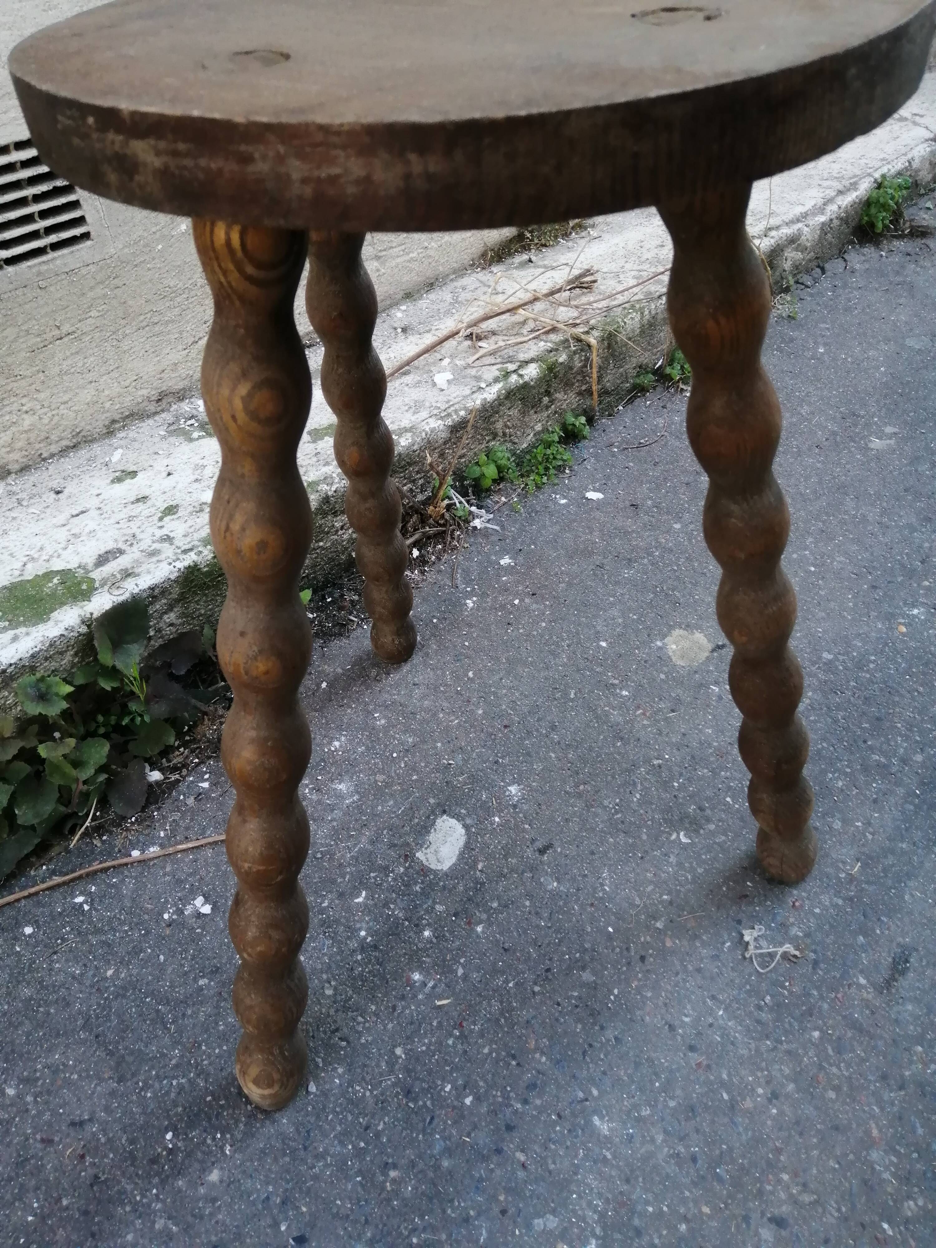 Tripod stool