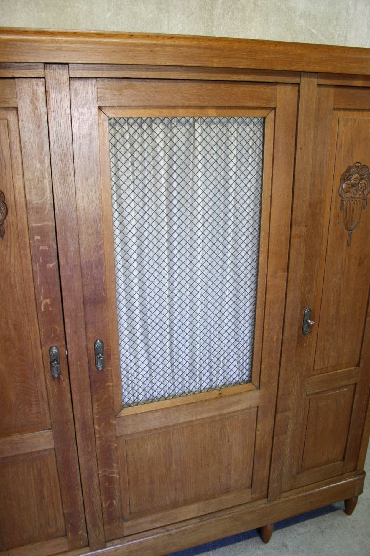 Art Deco wardrobe