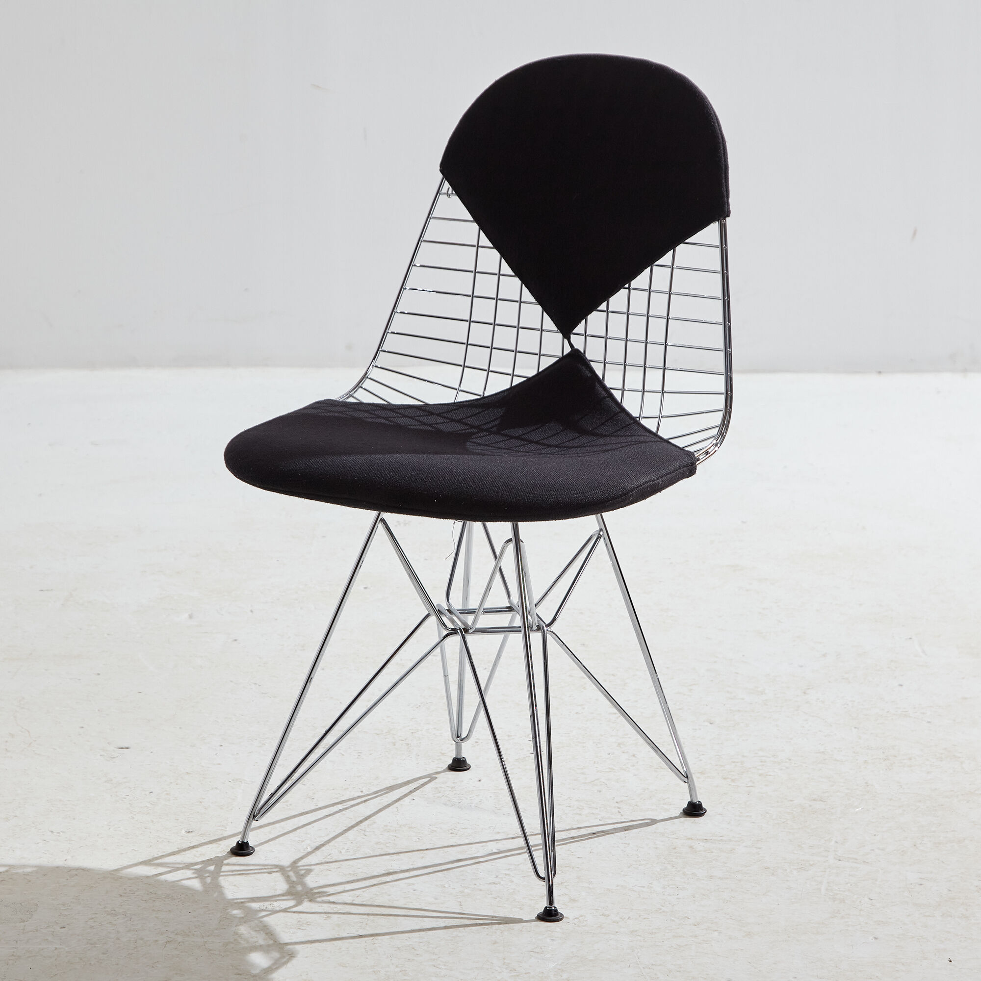 DKR-2 chair by Charles & Ray Eames for Vitra