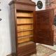 Armoire à corniche
