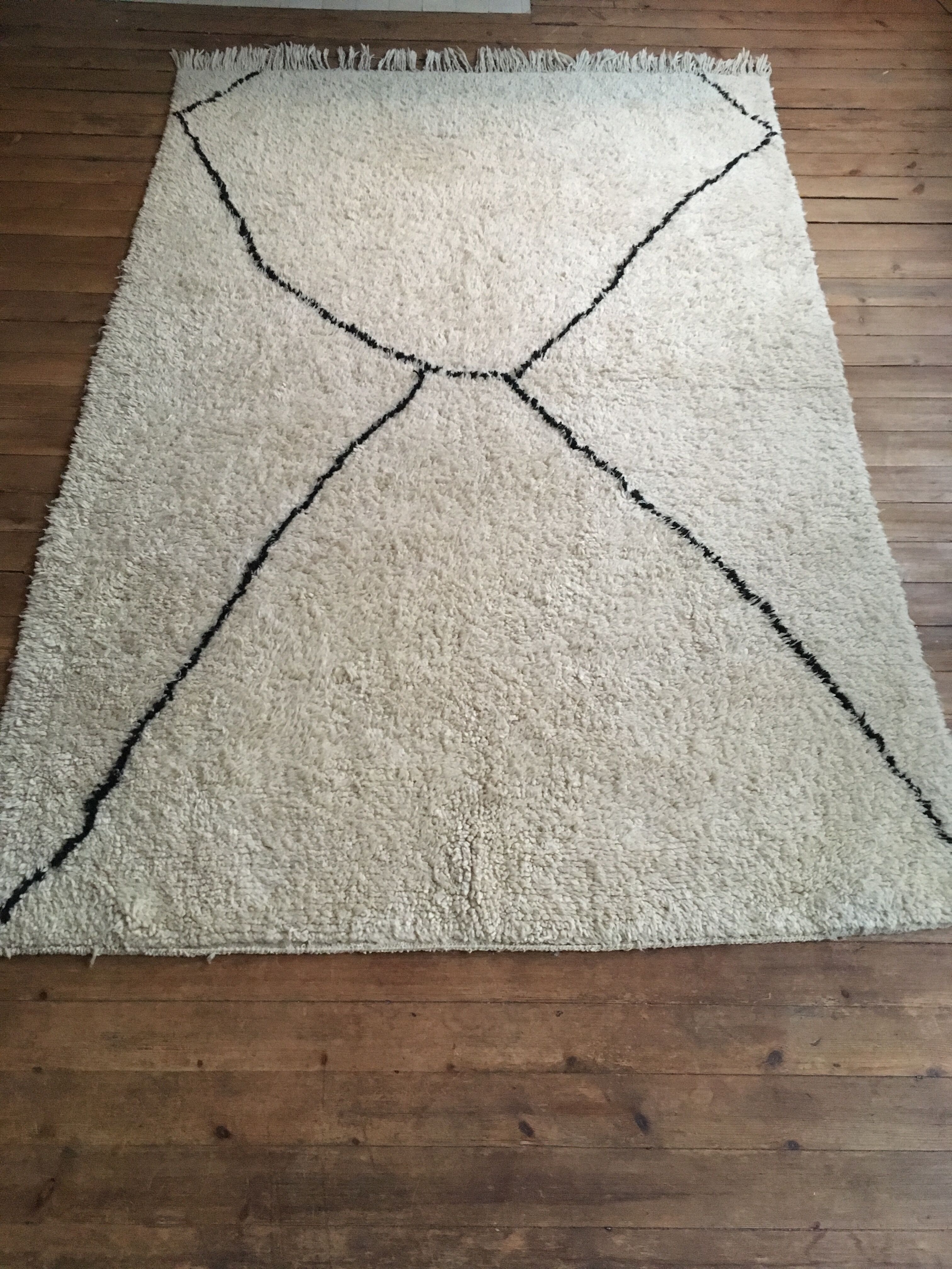 Beni ouarian done hand carpet 166x260cm