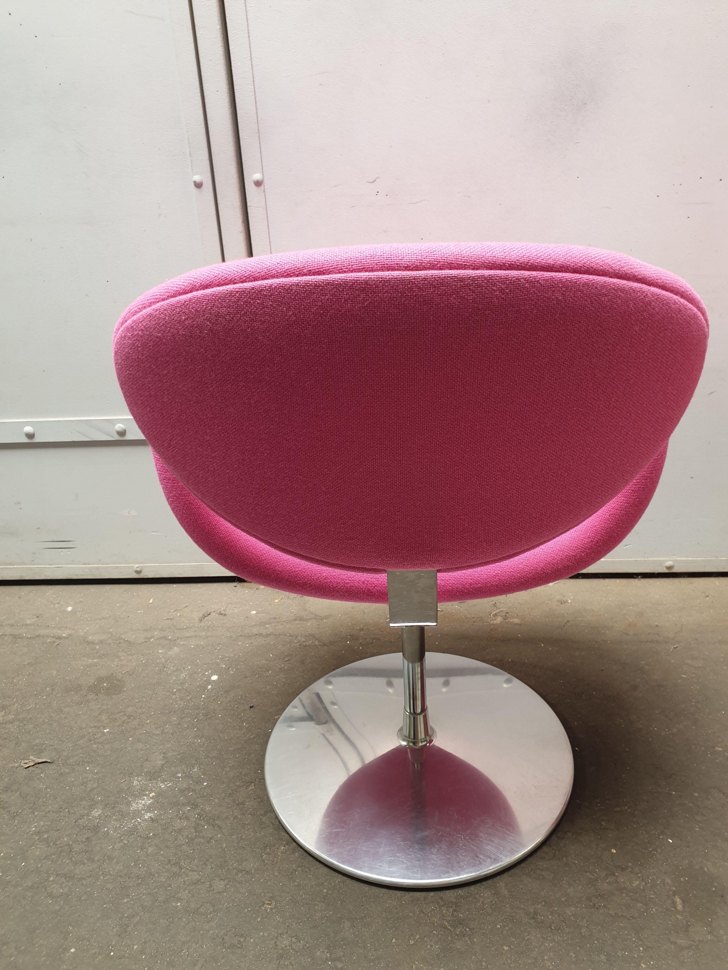 Little Tulip by Pierre Paulin for Artifort