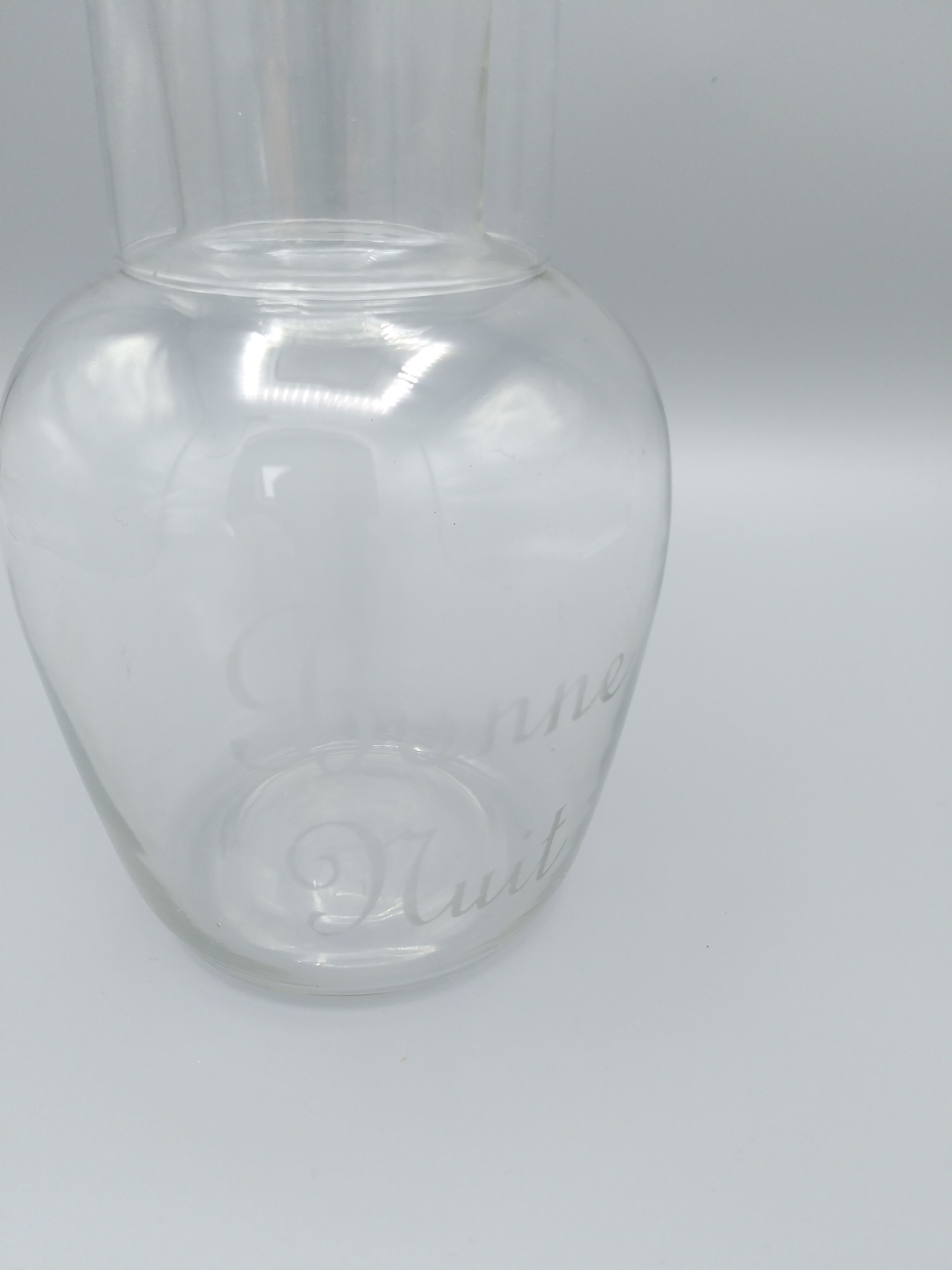 Night carafe engraved 'Good night' and its glass