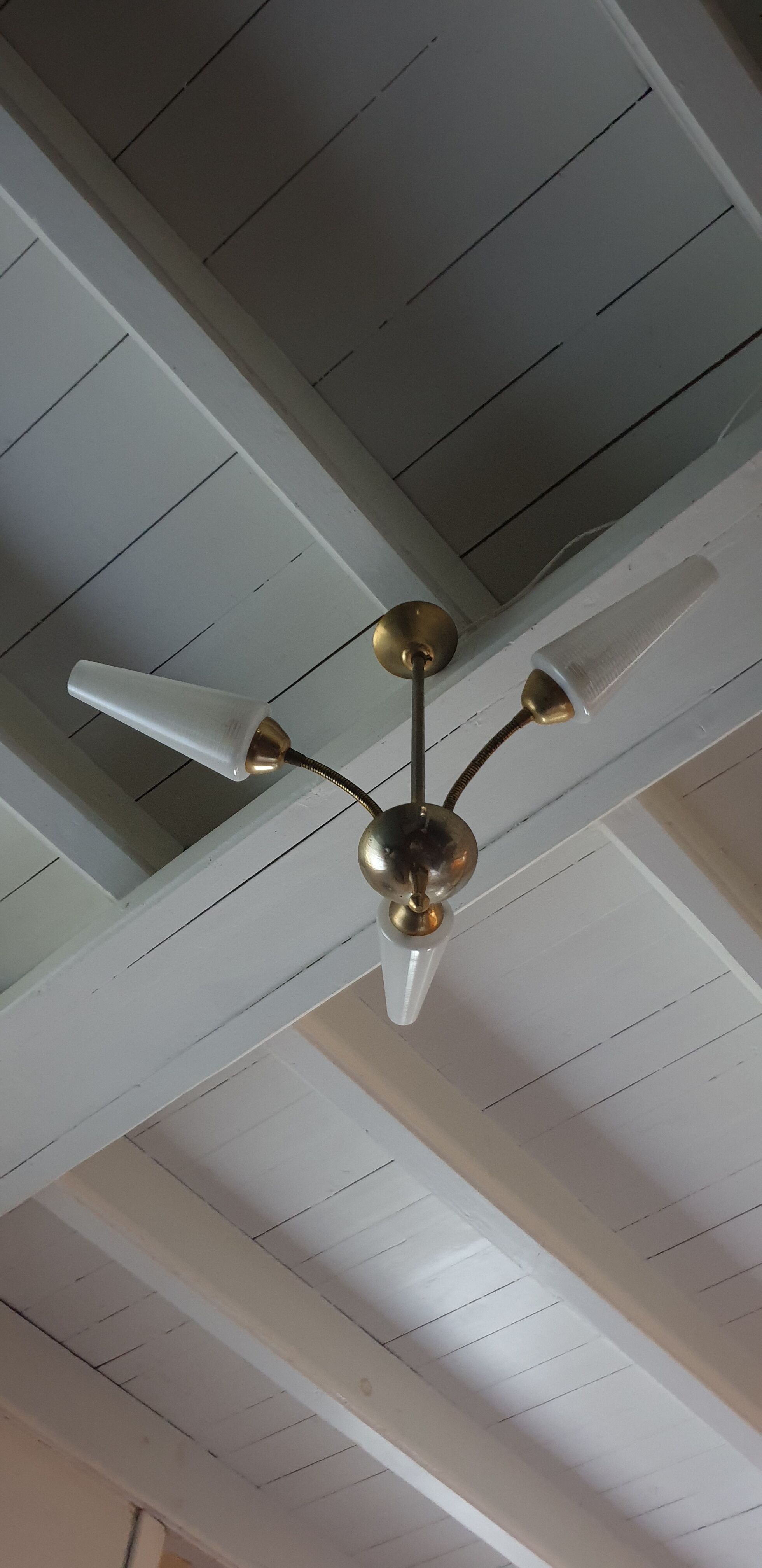 Three-burner chandelier