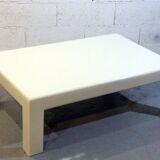 Table basse en bois laqué