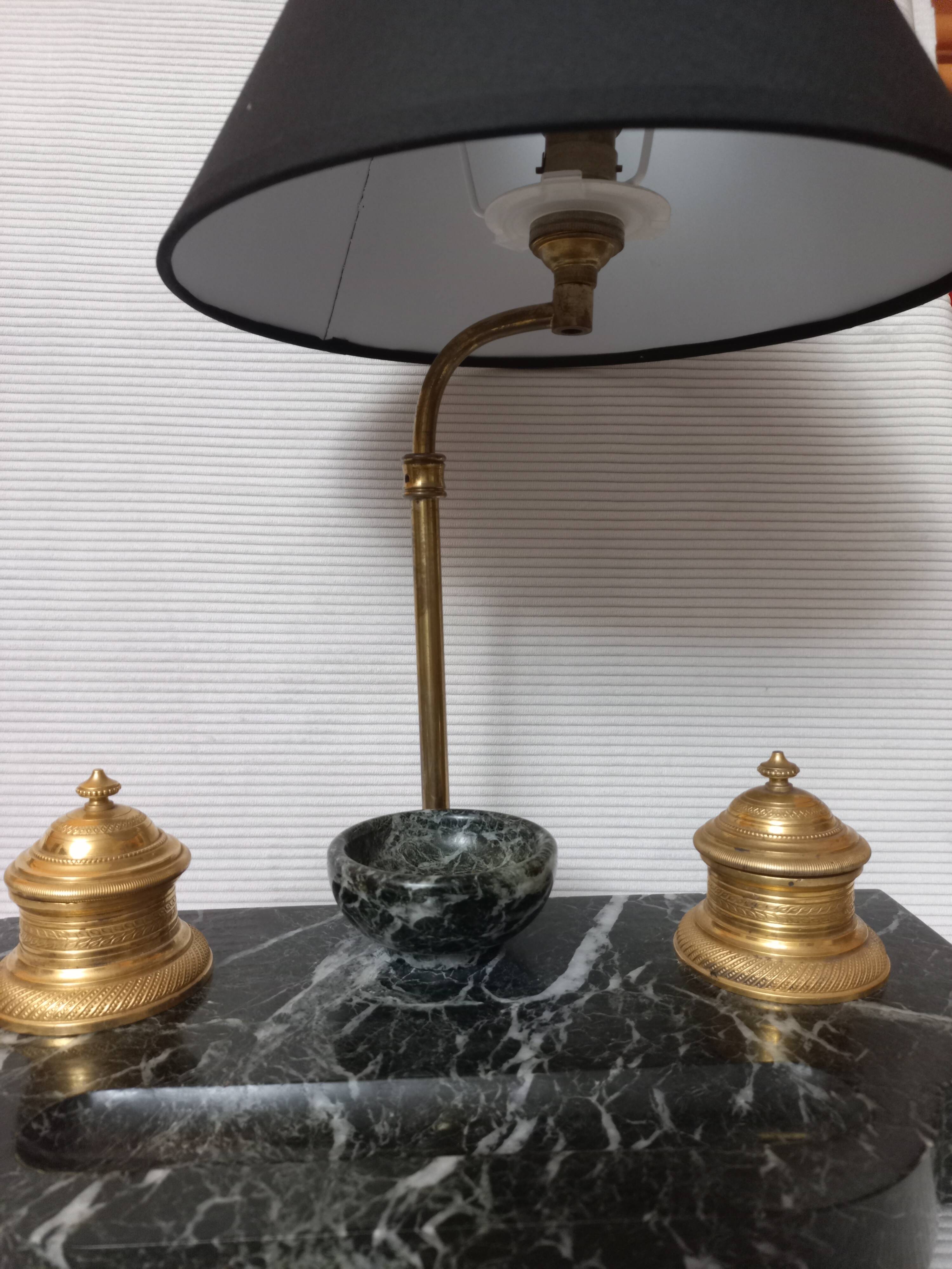 Marble and gilded bronze inkwell lamp