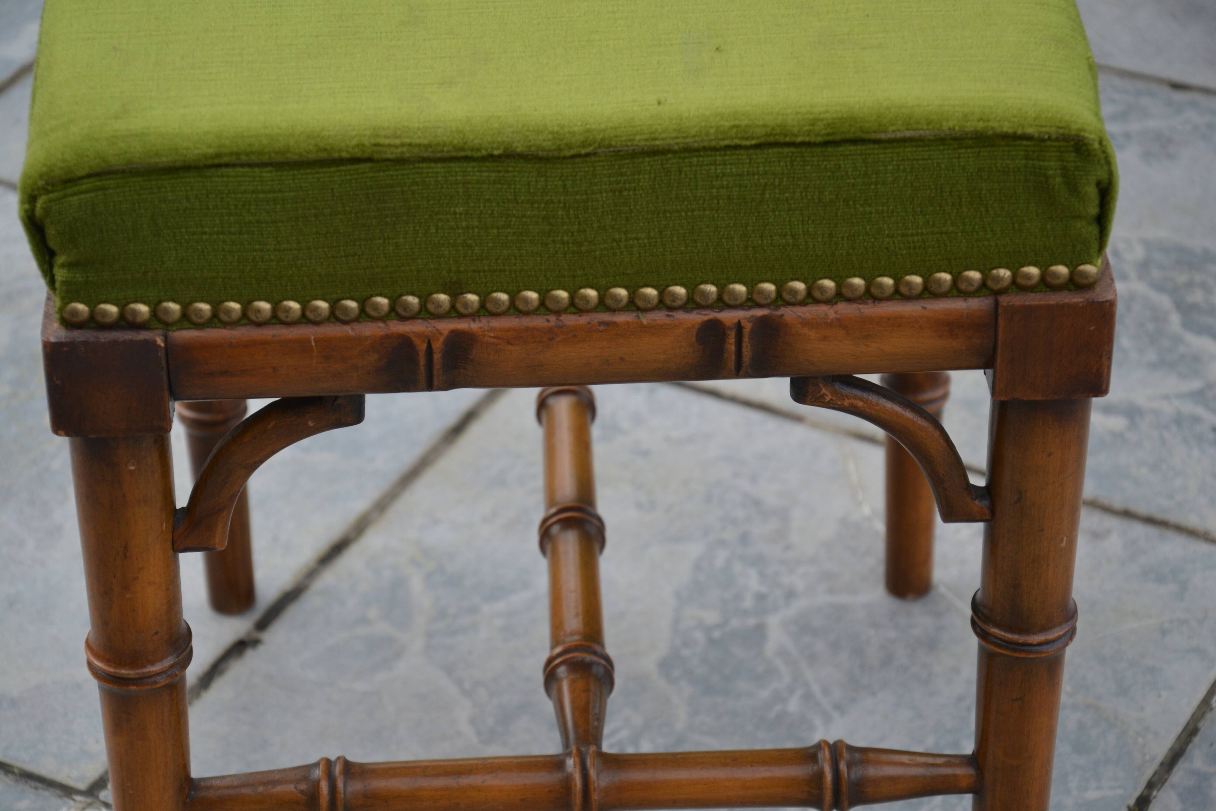Piano stool/bamboo effect wooden footrest