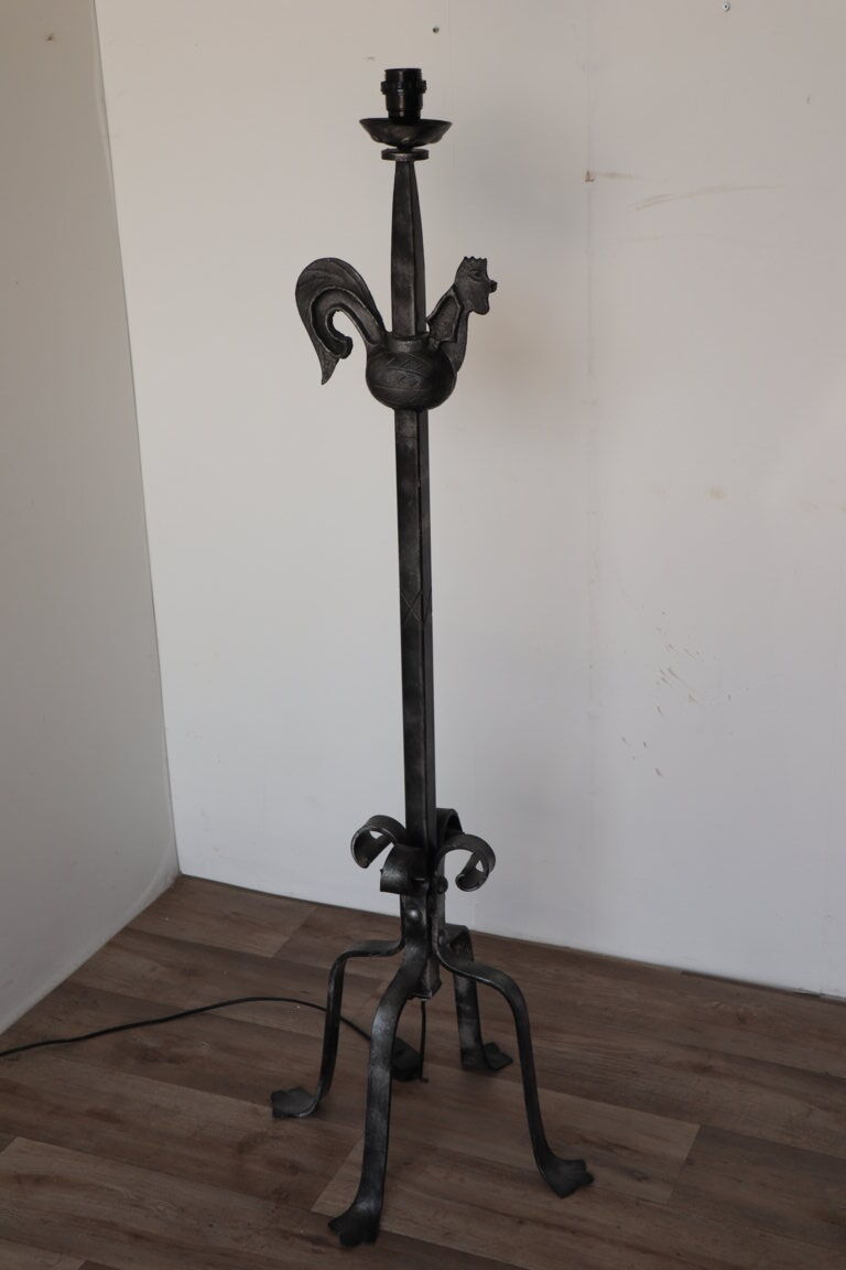 Brutalist floor lamp "Le chant du Coq" in wrought iron, 1950