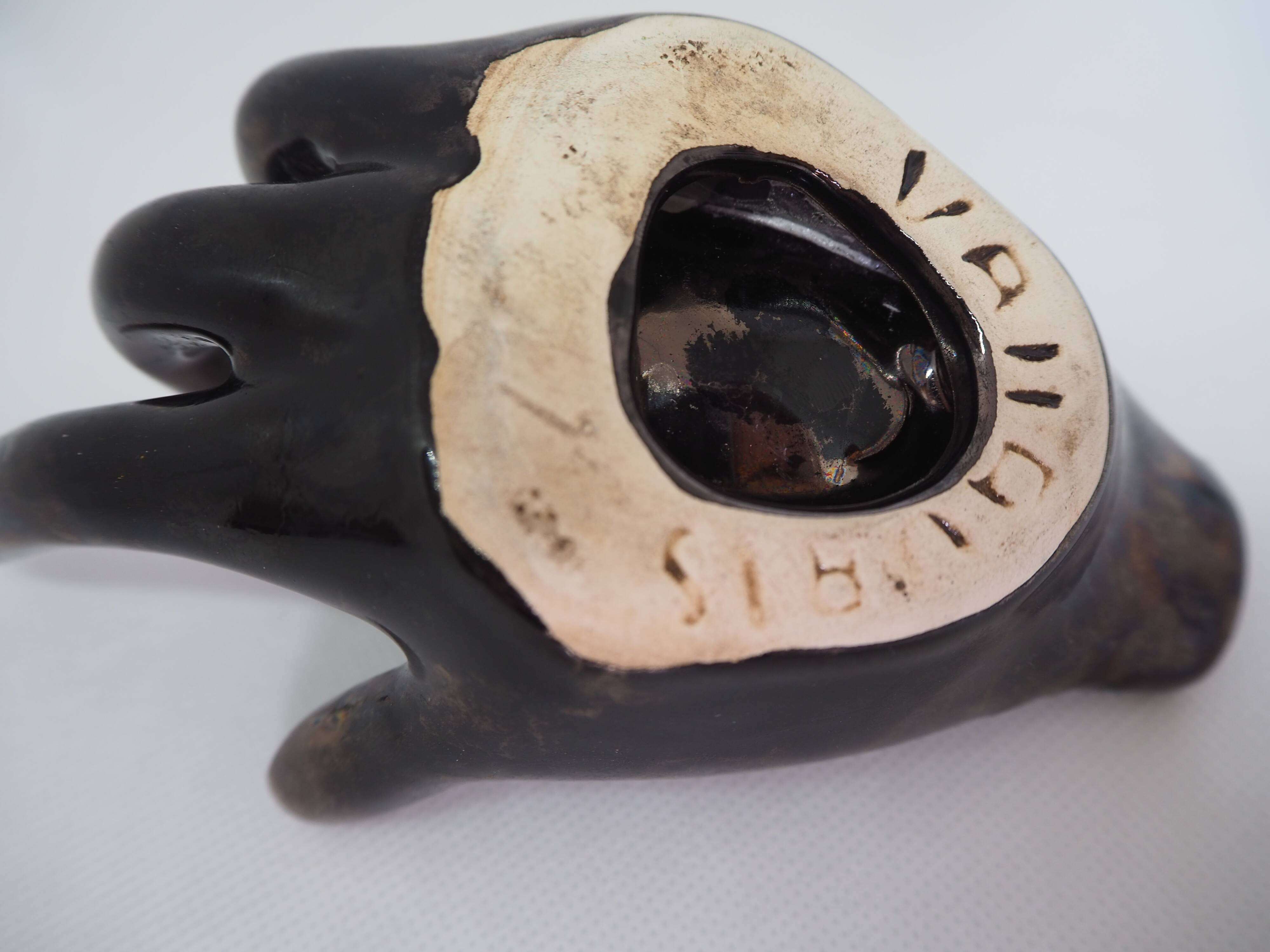Vallauris ceramic hand