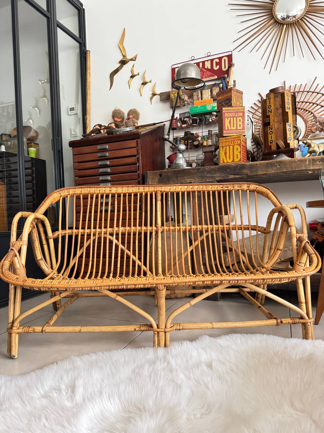 Vintage 2-seater rattan bench